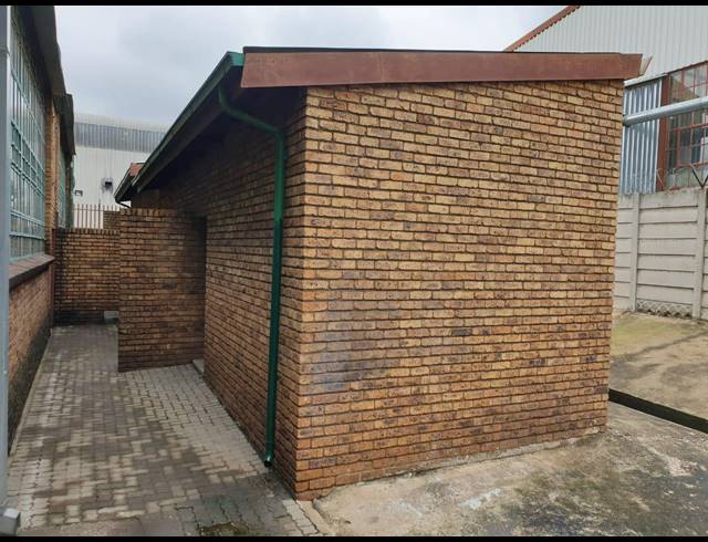 455M² WAREHOUSE TO LET IN WADEVILLE